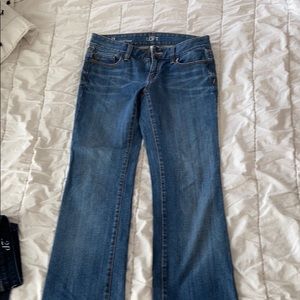 Light wash distressed jeans